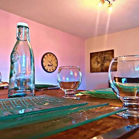 Apartment *le Cocon Bistroquet*oc.keys/terrasse/ Parking *